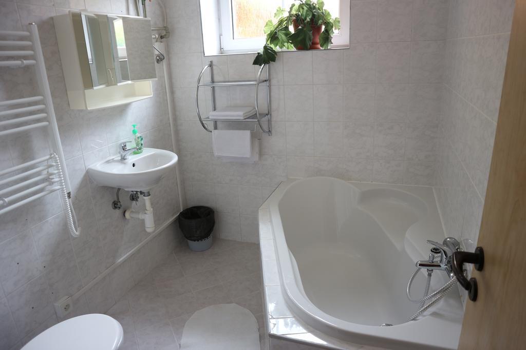 Apartmany Lestarka Korenov Exterior photo
